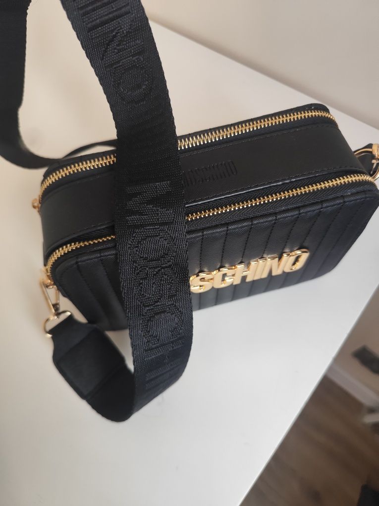 Torebka moschino nowa na codzien