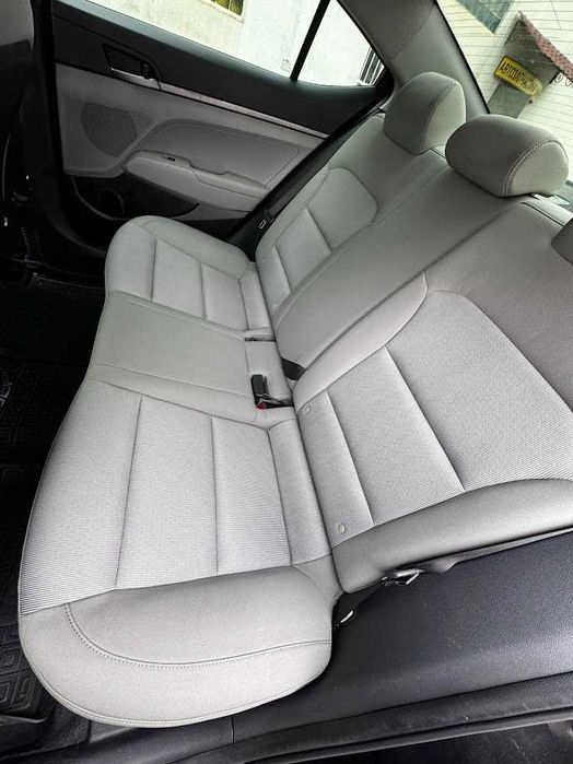 Hyundai Elantra 2.0 AT 2016 газ/бензин, автомат — без вкладень