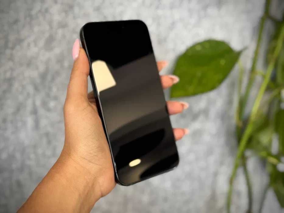 iPhone 15 Pro Max 256 GB Black Titanium – jak nowy!