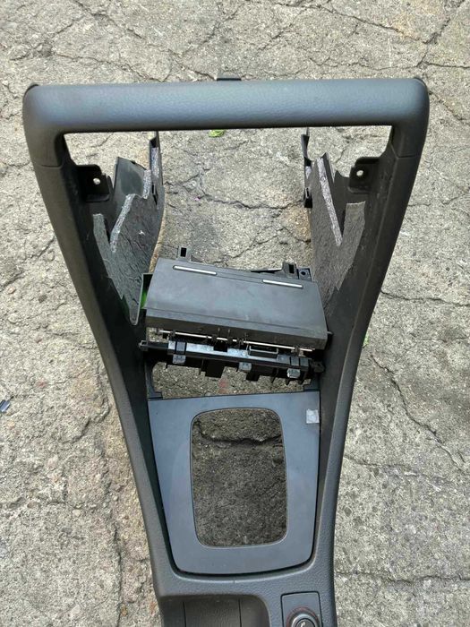 tunel środkowy popielniczka ramka audi a4 b6 b7 2 din duże radio