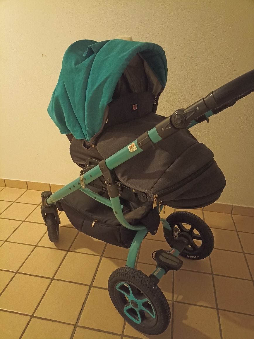 Sprzedam wózek 3w1 z adapterami