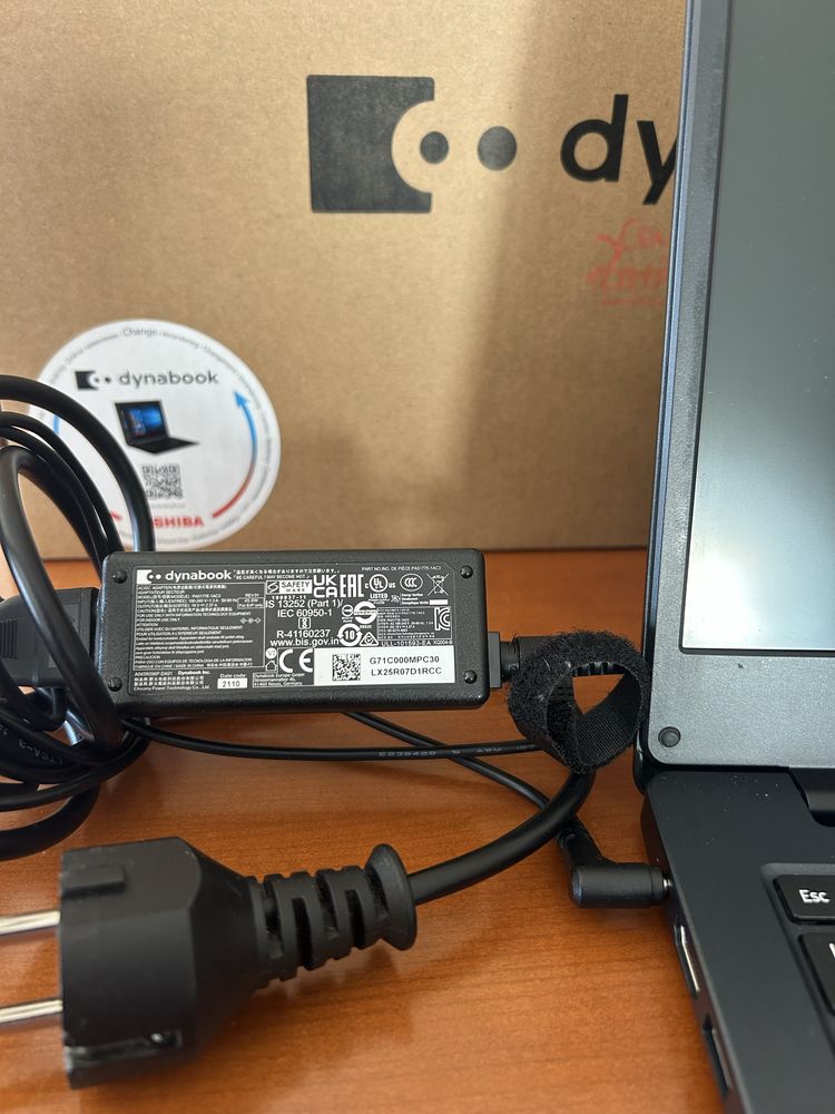 Portátil Toshiba Dynabook |  i5-1135G7 - 16 GB RAM - 14''