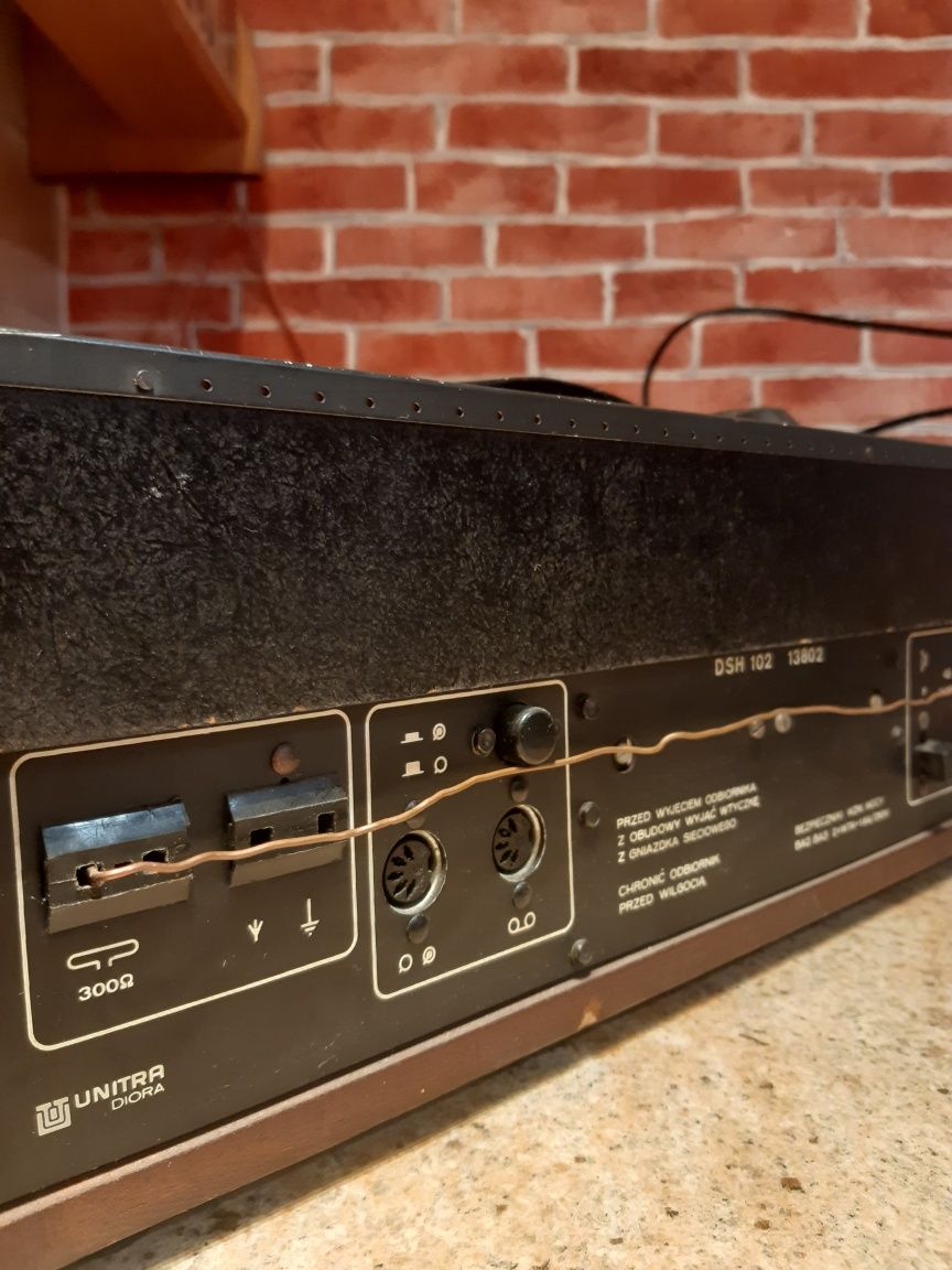 Diora Elizabeth DSH-102 radio