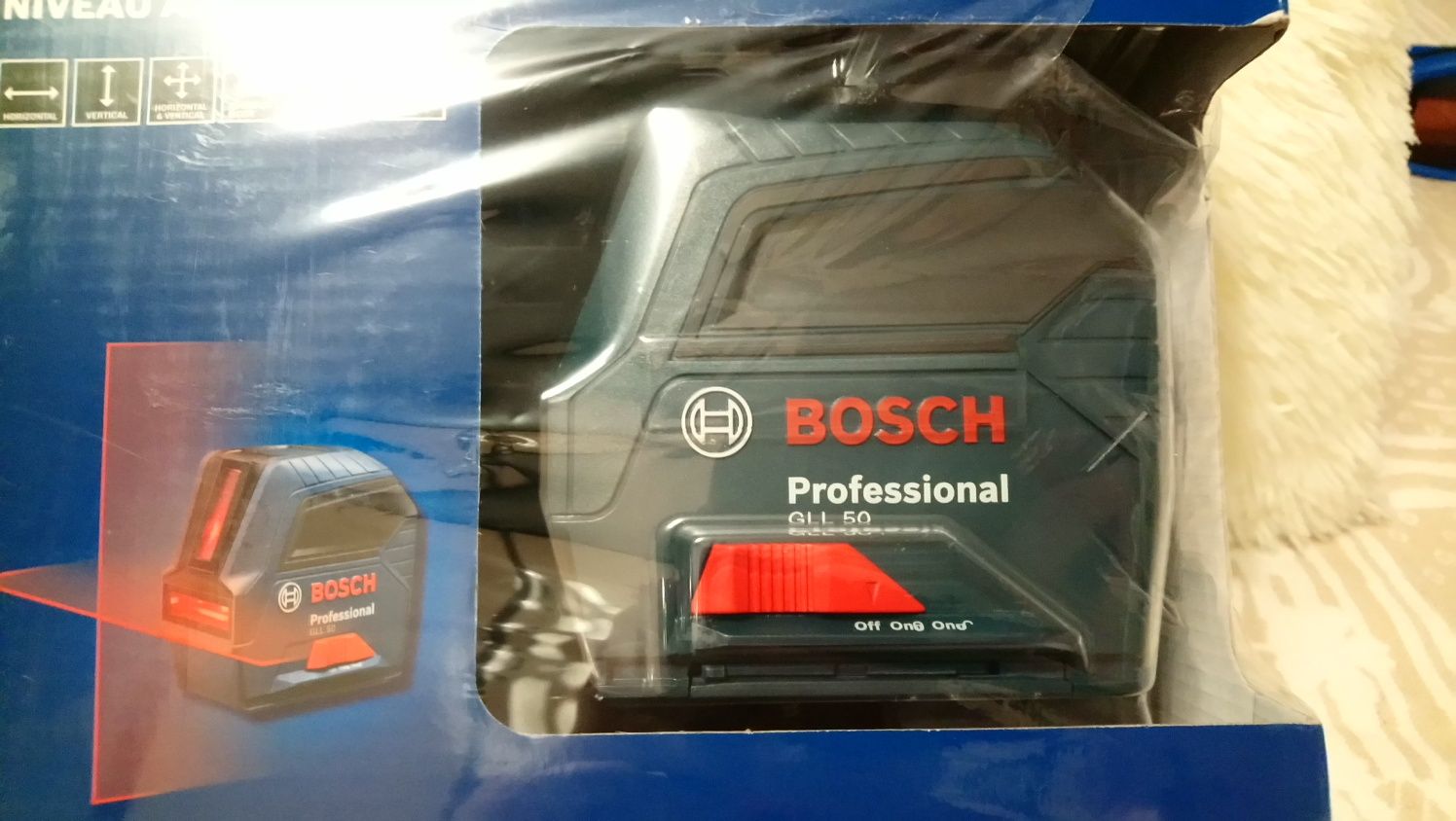 Лазерный уровень нивелир BOSCH GLL50 professional