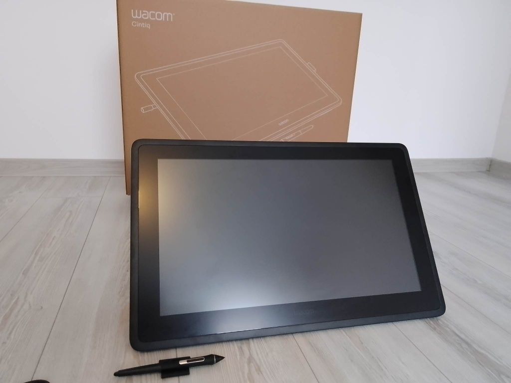 Tablet graficzny LCD Wacom Contiq 22