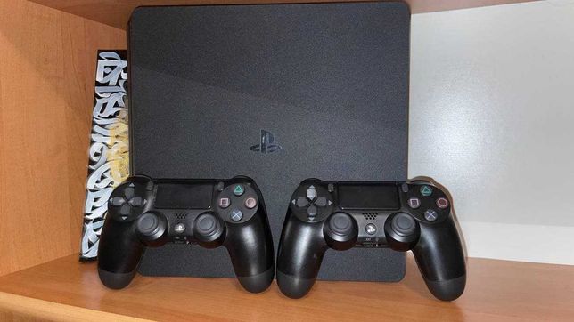 PlayStation 4 slim 500gb (PS4 slim 500gb) +игры FIFA2021,UFC 3-4, MK10