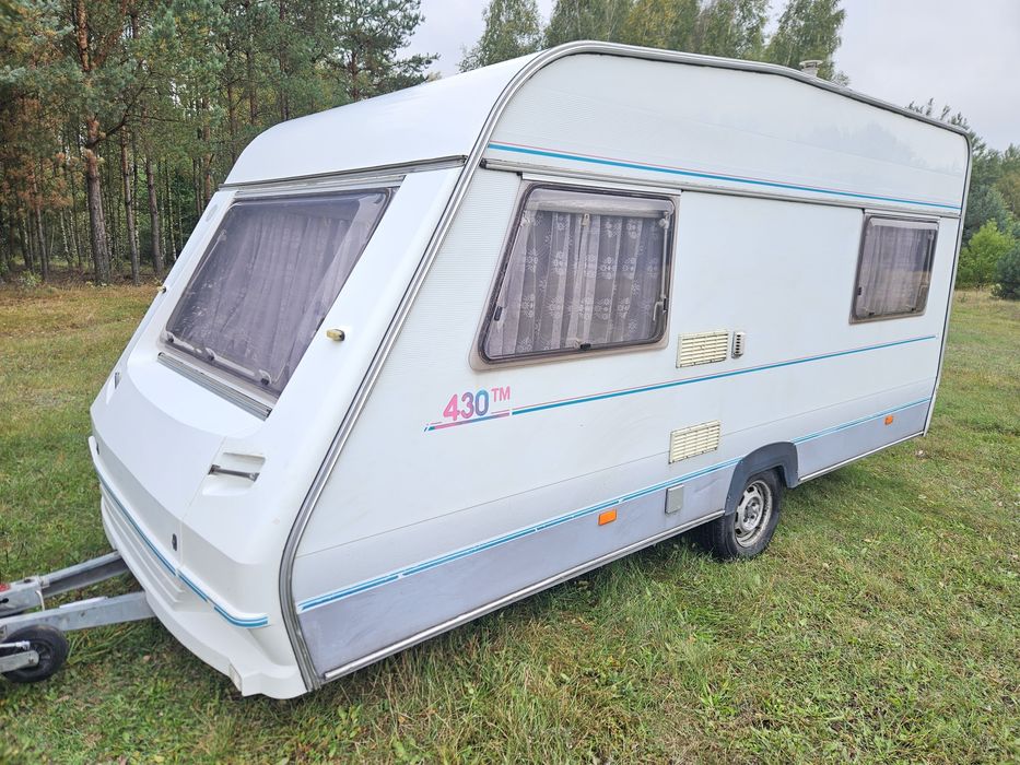 Przyczepa kempingowa Beyerland 430 z 1994r przedsionek 1060Dmc