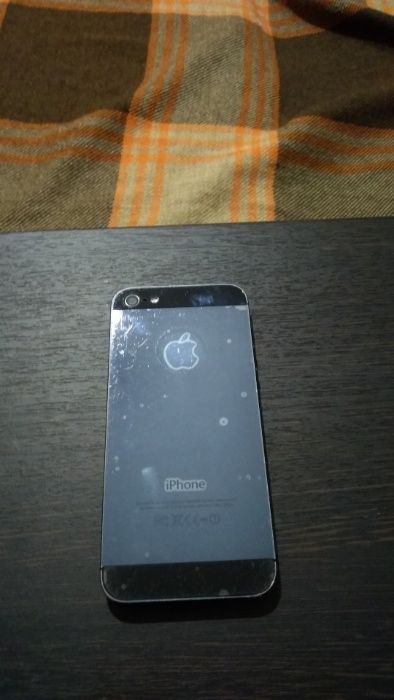 Продам - Iphone 5