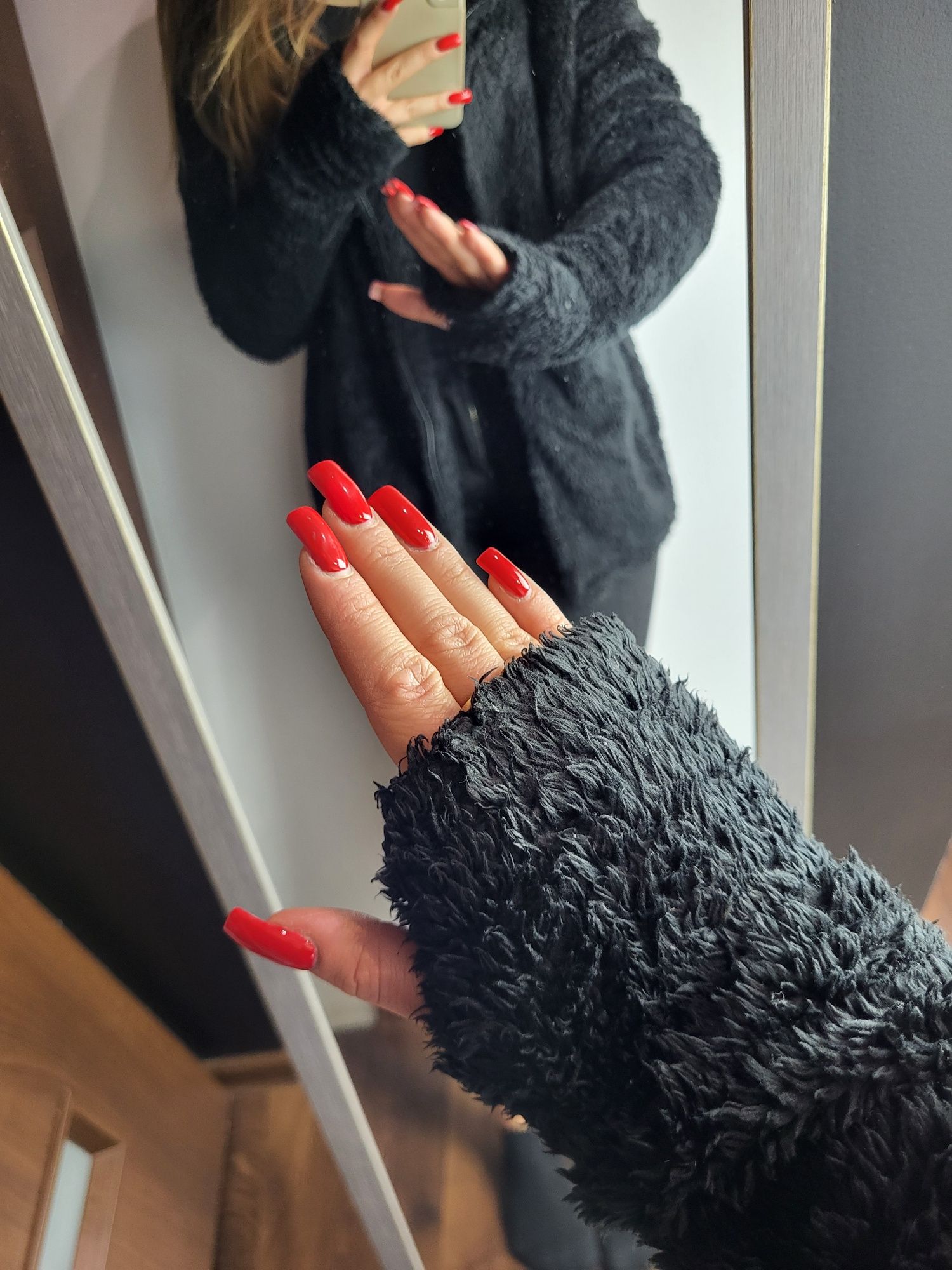 Czarne futerko zapinane esmara rozmiar L