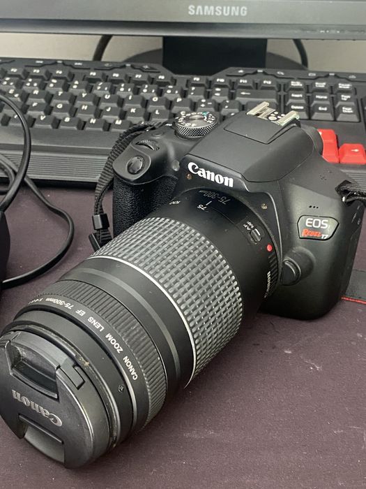 Canon EOS Rebel T7 para peças