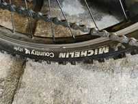 Bicicleta Decathlon, roda 26.