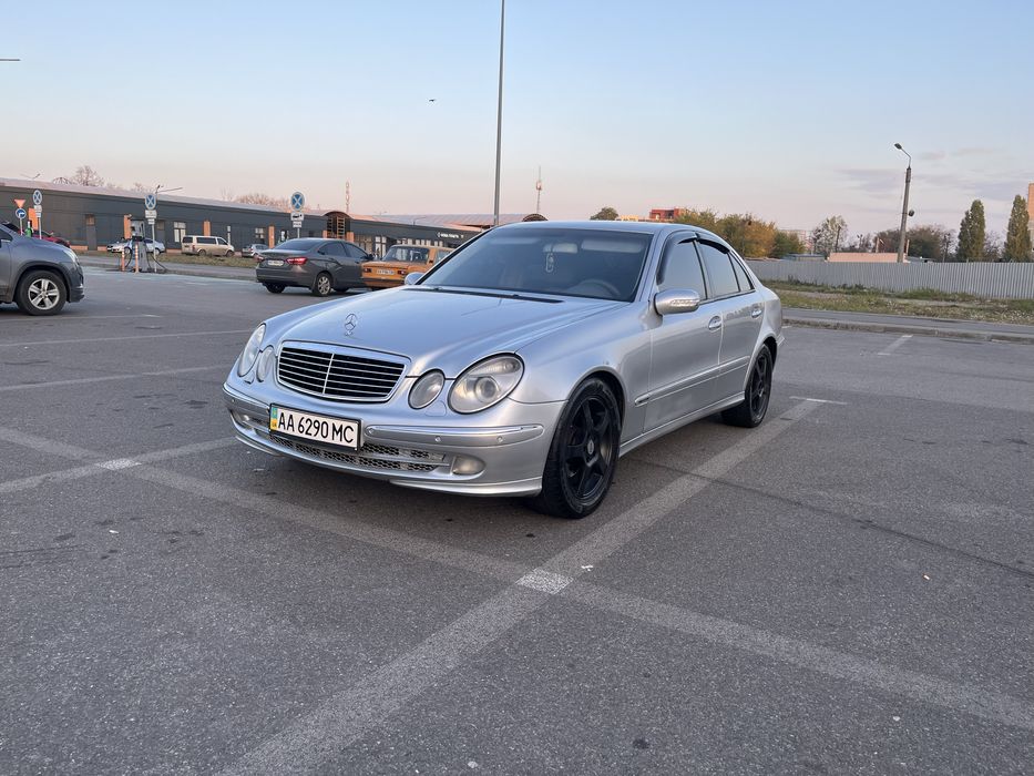 Продам мercedes-вenz w211 в хорошем состоянии