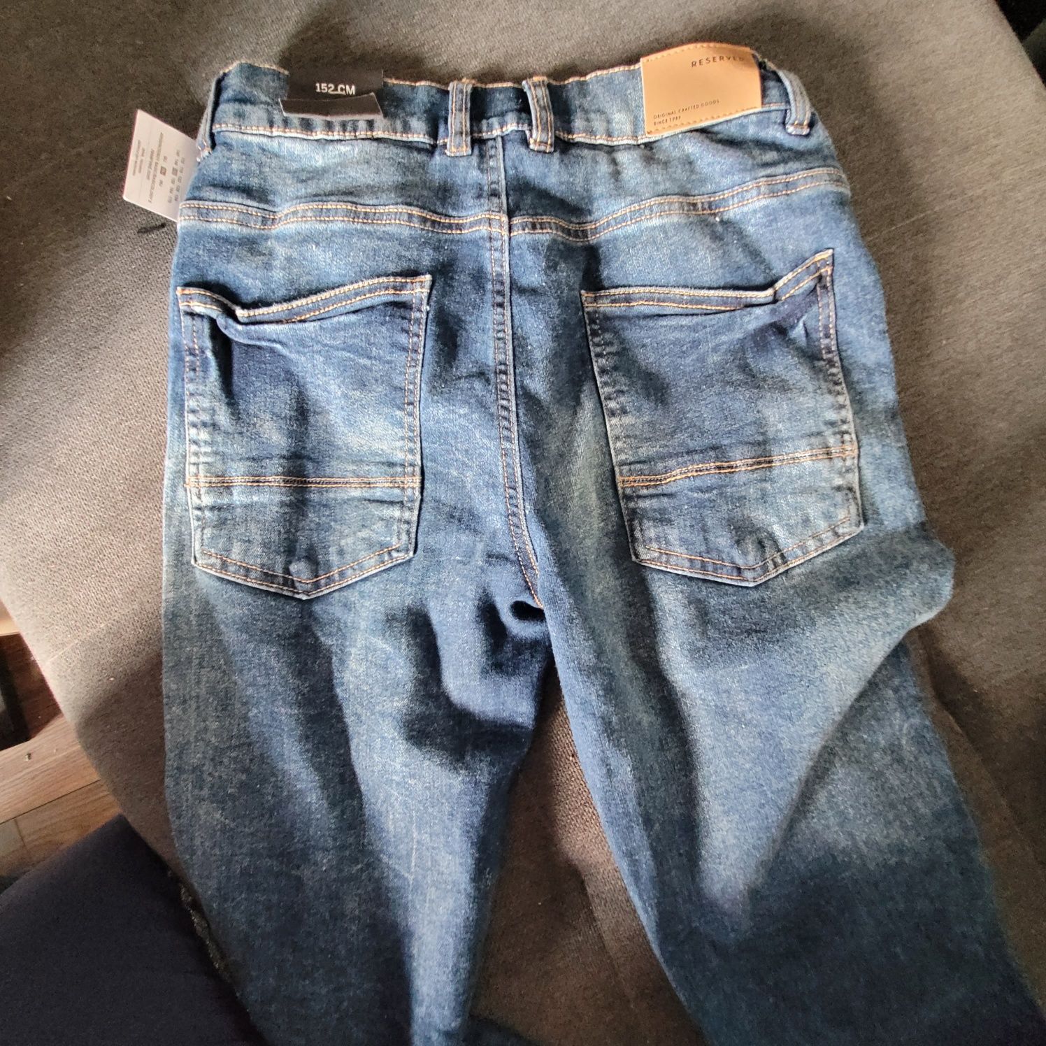 Nowe Spodnie jeans z metką  Reserved 152