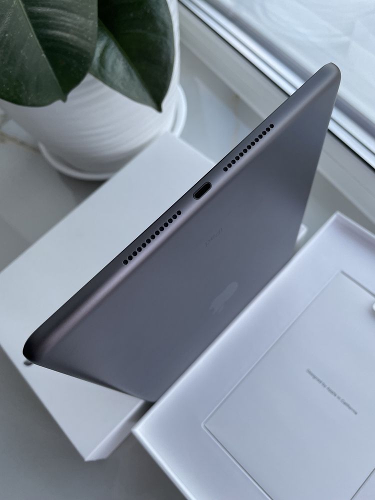 Новий Apple iPad (9th Gen) 2021 Space Gray 64 Gb LTE (MK663LL/A)