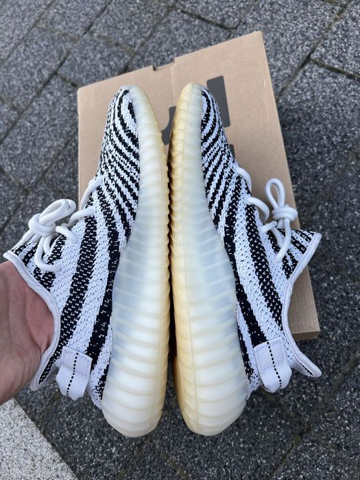 Adidas Yeezy Boost 350 V2 Zebra buty sneakersy niskie białe 42 2/3