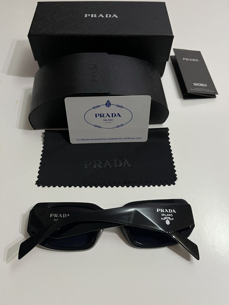 Oculos de sol Prada