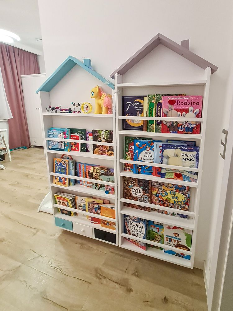 Drewniana biblioteczka domek / półka na książki