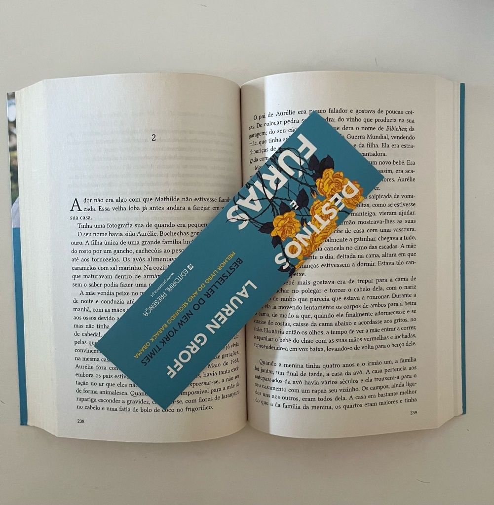 Livro "Destinos e Fúrias"