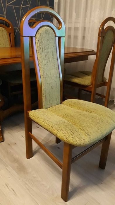 Stół drewniany+6 krzeseł+stolik