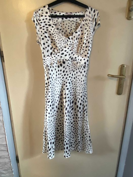 Sukienka w kropki super przyjemna roz. L