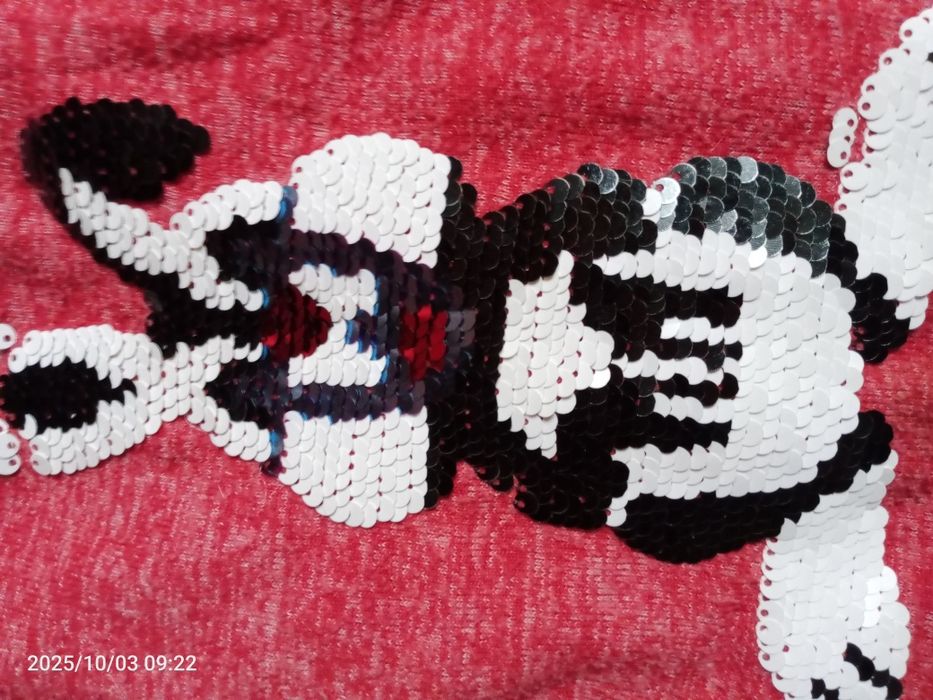 Светр на дівчинку