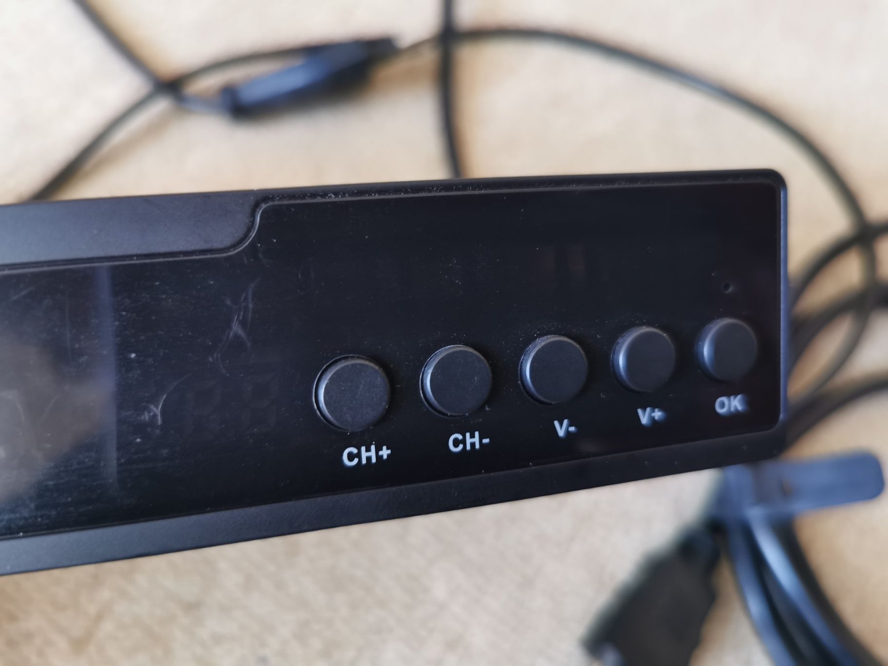 Dekoder Blow 4625 FHD DVB-T2 telewizji naziemnej, kabel hdmi