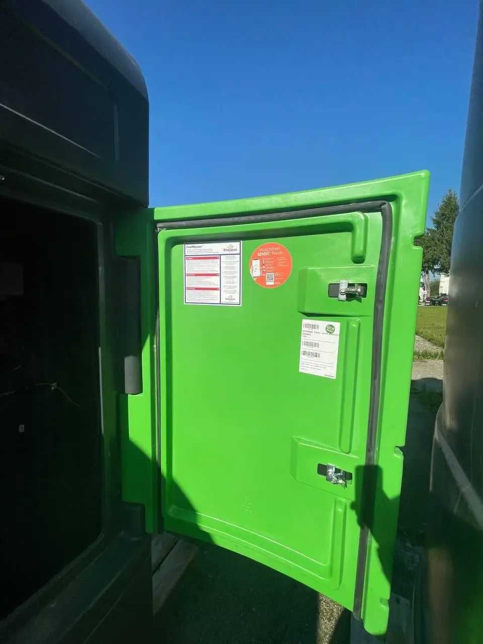 Ємність для дизельного палива Kingspan Fm9000 9000л З Gps з Обладнан.