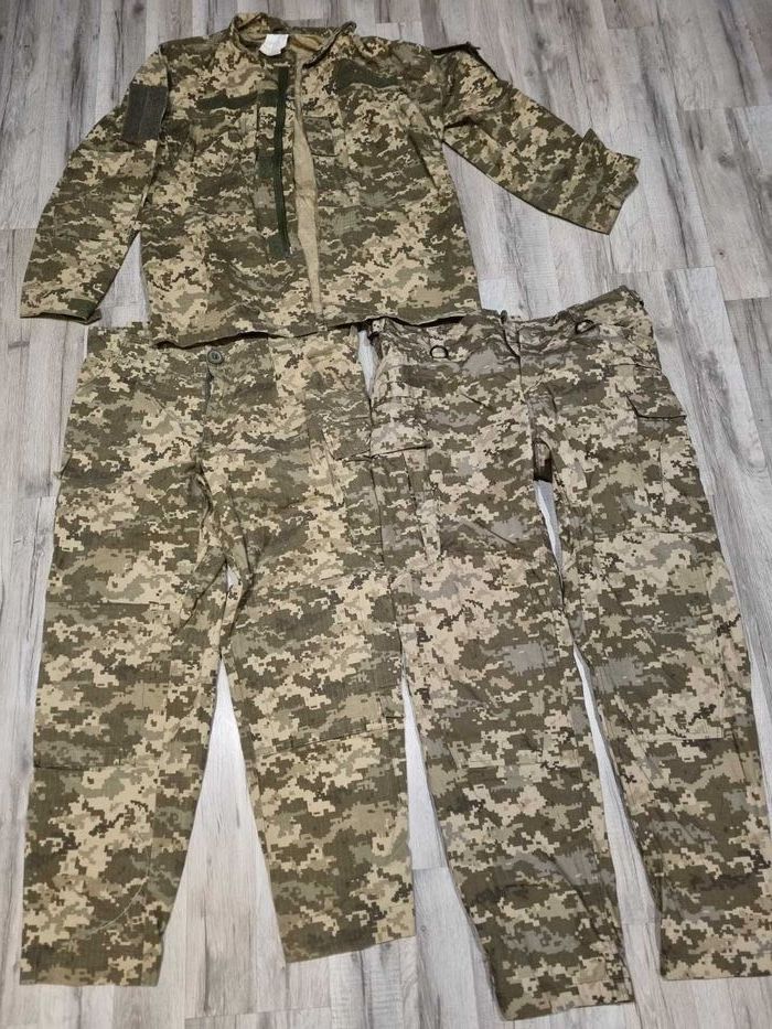 Срочно продам комуфлированный комплекты б/у