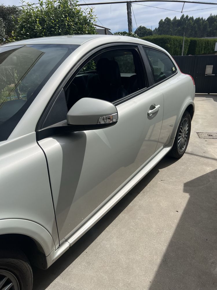 Volvo c30 em bom estado