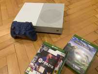 Xbox one S 1TB+pad+2 gry(minecraft i Fifa 21)