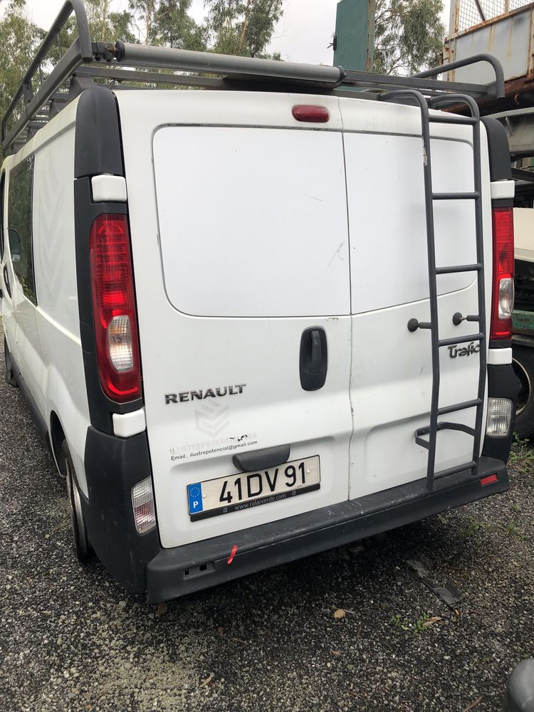 Renault trafic para peças