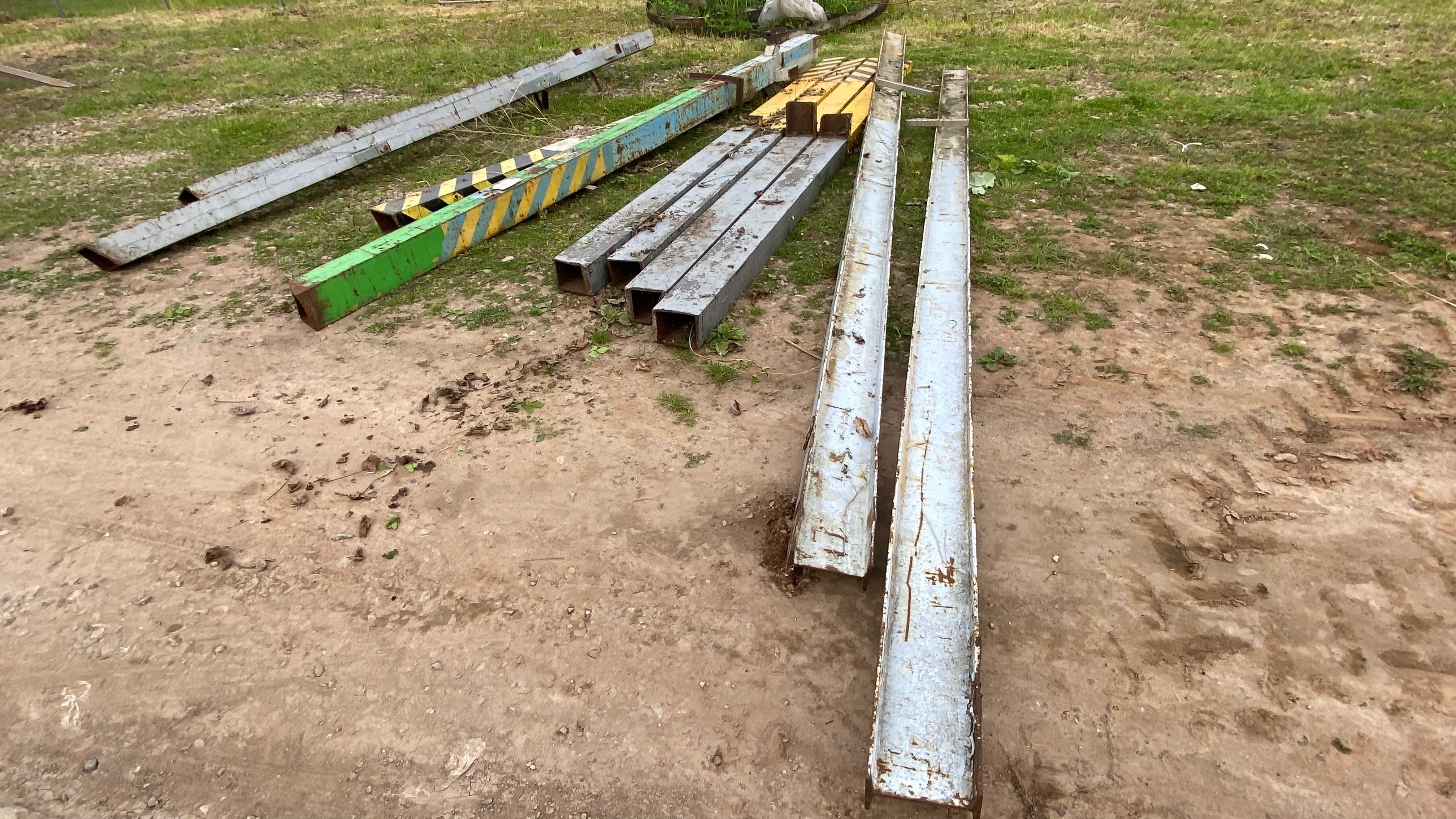 Słupy metalowe  6,5 m  solidne i 4,75 m
