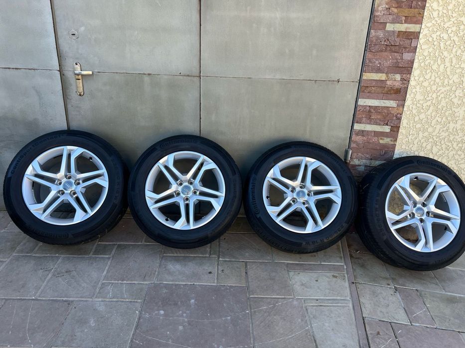 Диски з шинами Audi q5 ауді кю5 r18 235/60 80A601025BD