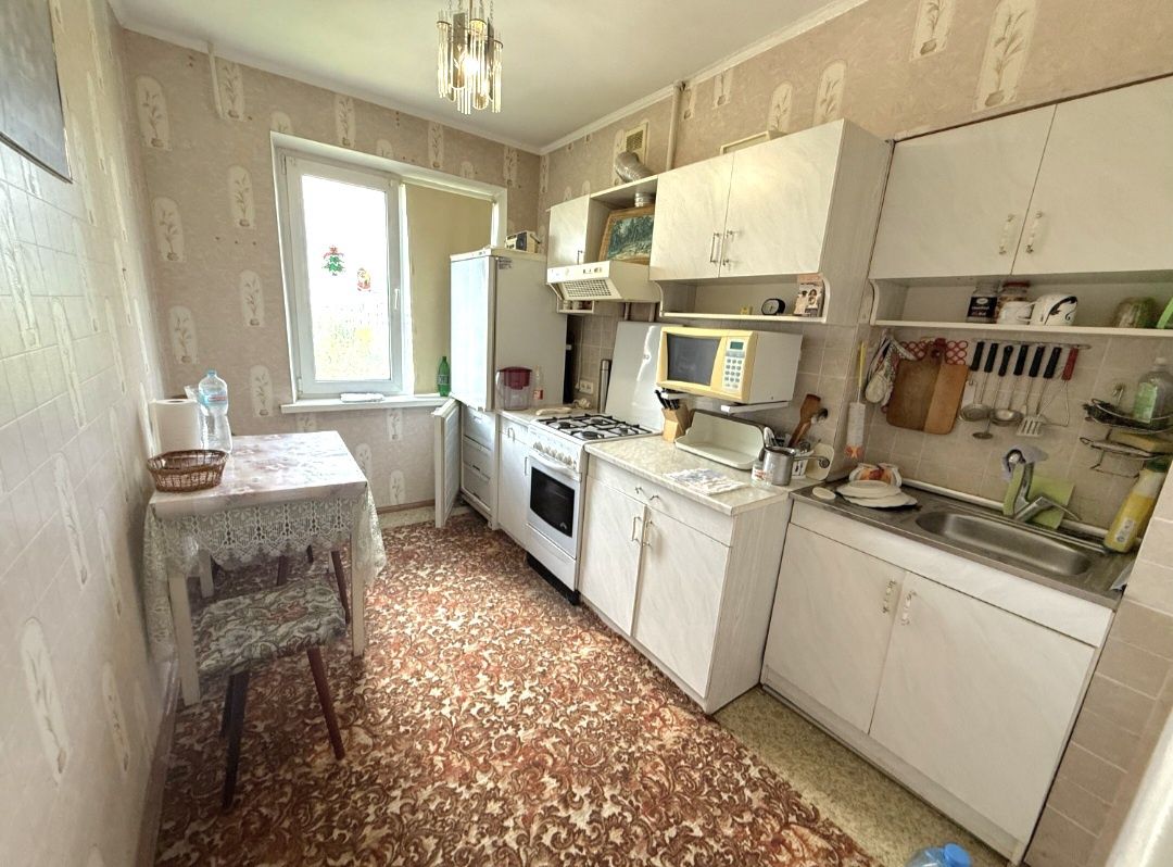 Продам 3-х комнатную квартиру на ул.Космонавтов/ Баштанский рынок