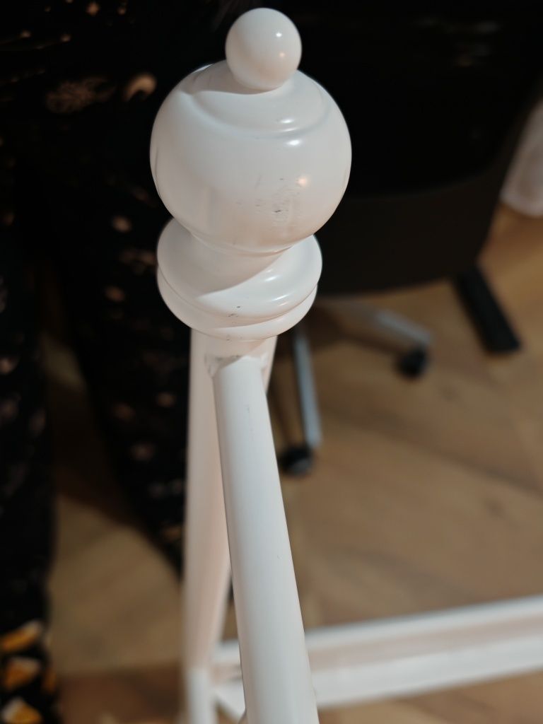 Łóżko Ikea leirvik białe metalowe 140x200