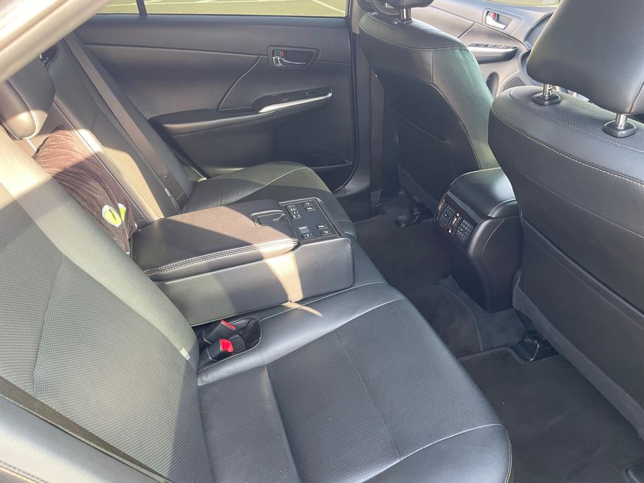 Тойота Камрі Європа