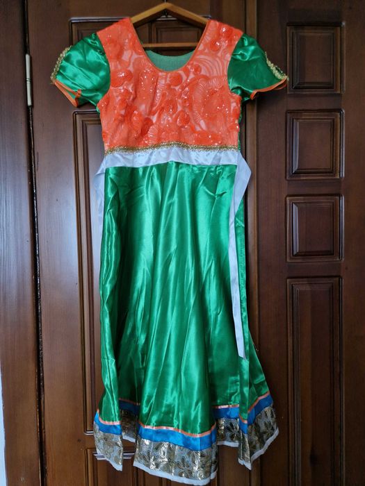 Костюм для девочки для восточных танцев