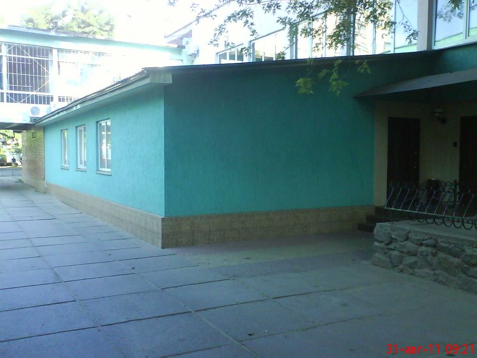 Продается коммерч. недвиж. 460 кв.м. пр-т Свободы 26-а .