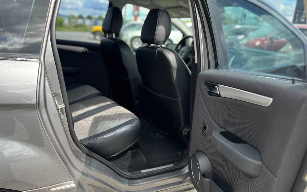 Mercedes-Benz B 180 2010