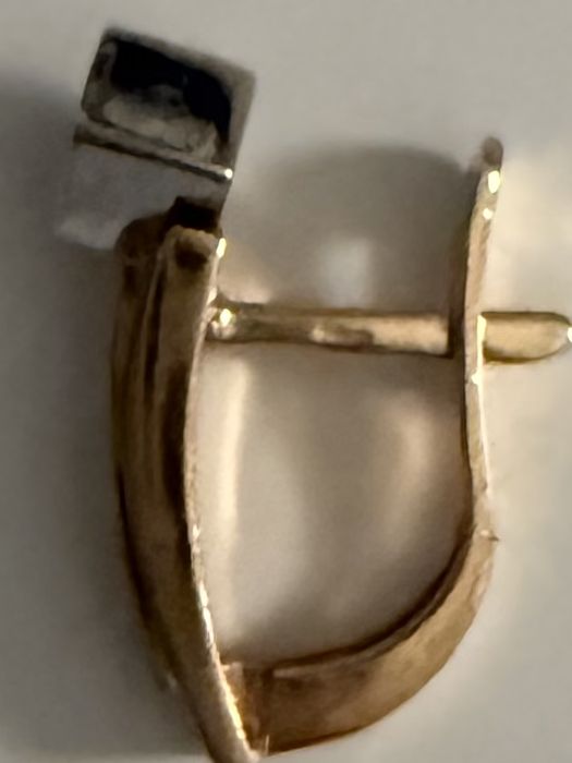 Діамантові фабричні! сережки 585 проба