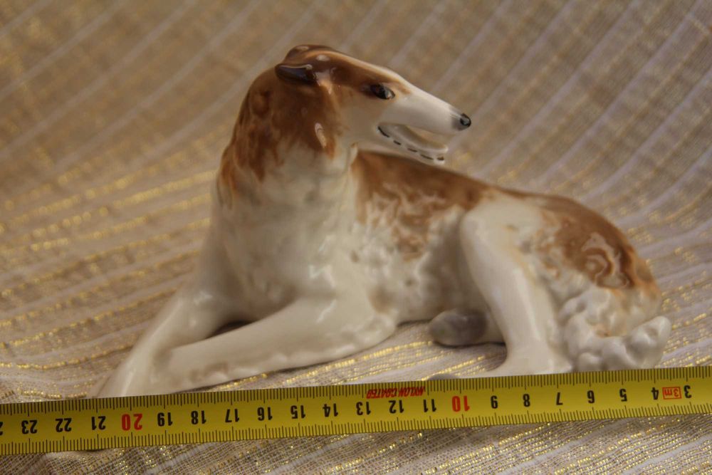 Фарфоровая статуетка часів радянського союзу"собака борзая"