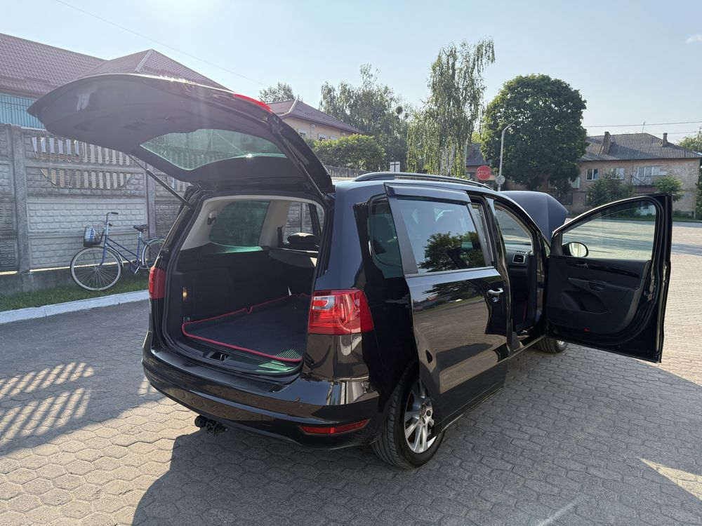 Seat Alhambra 2011 • 2.0 TDI • 7 місць