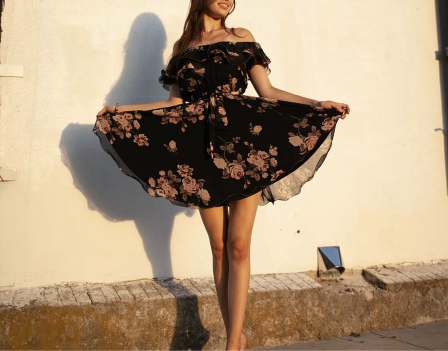 Сукня підходять як на s так і на м