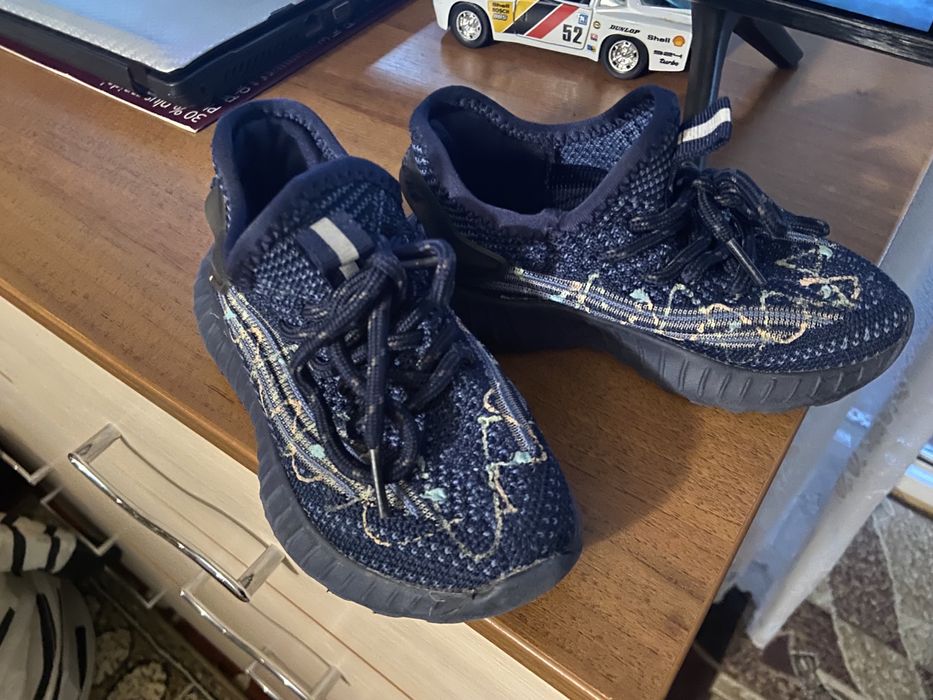 Кросівки сітка ізіки