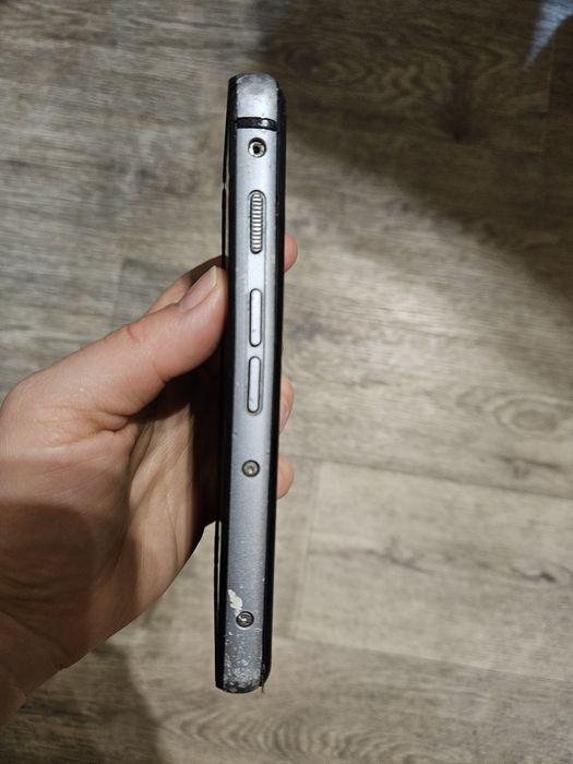 Телефон CAT S62 на запчастини