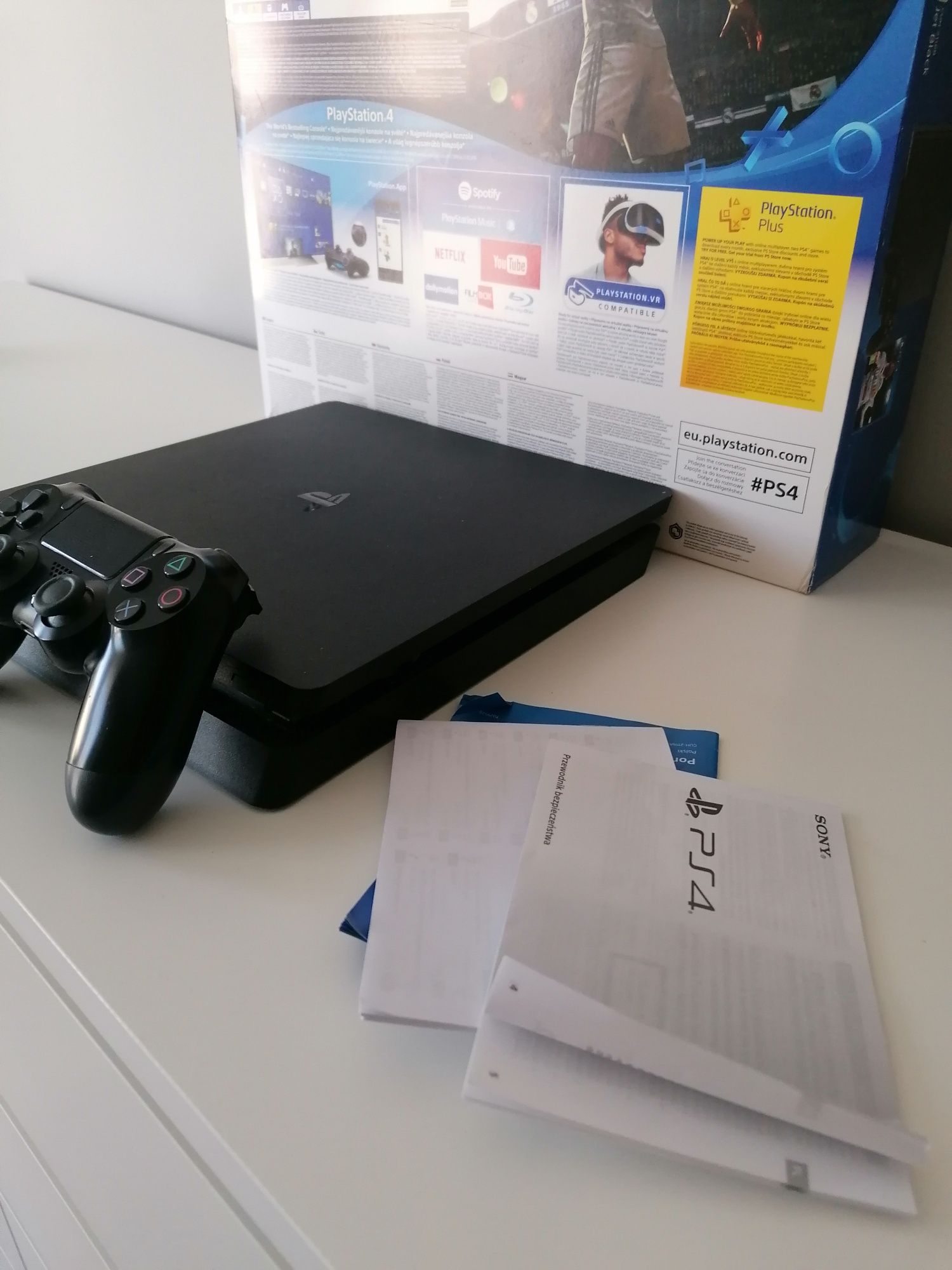 Konsola Ps4 slim 1tb   PlayStation 4 slim