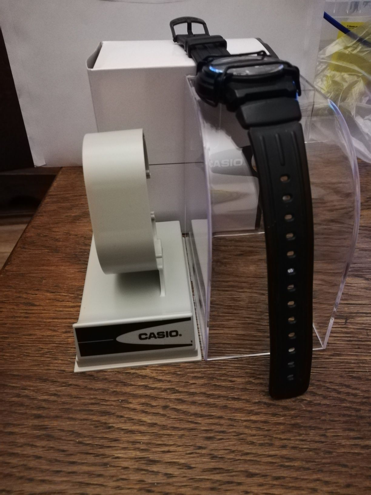 Sprzedam męski zegarek Casio HDA-800 z oryginalnym ekspozytorem