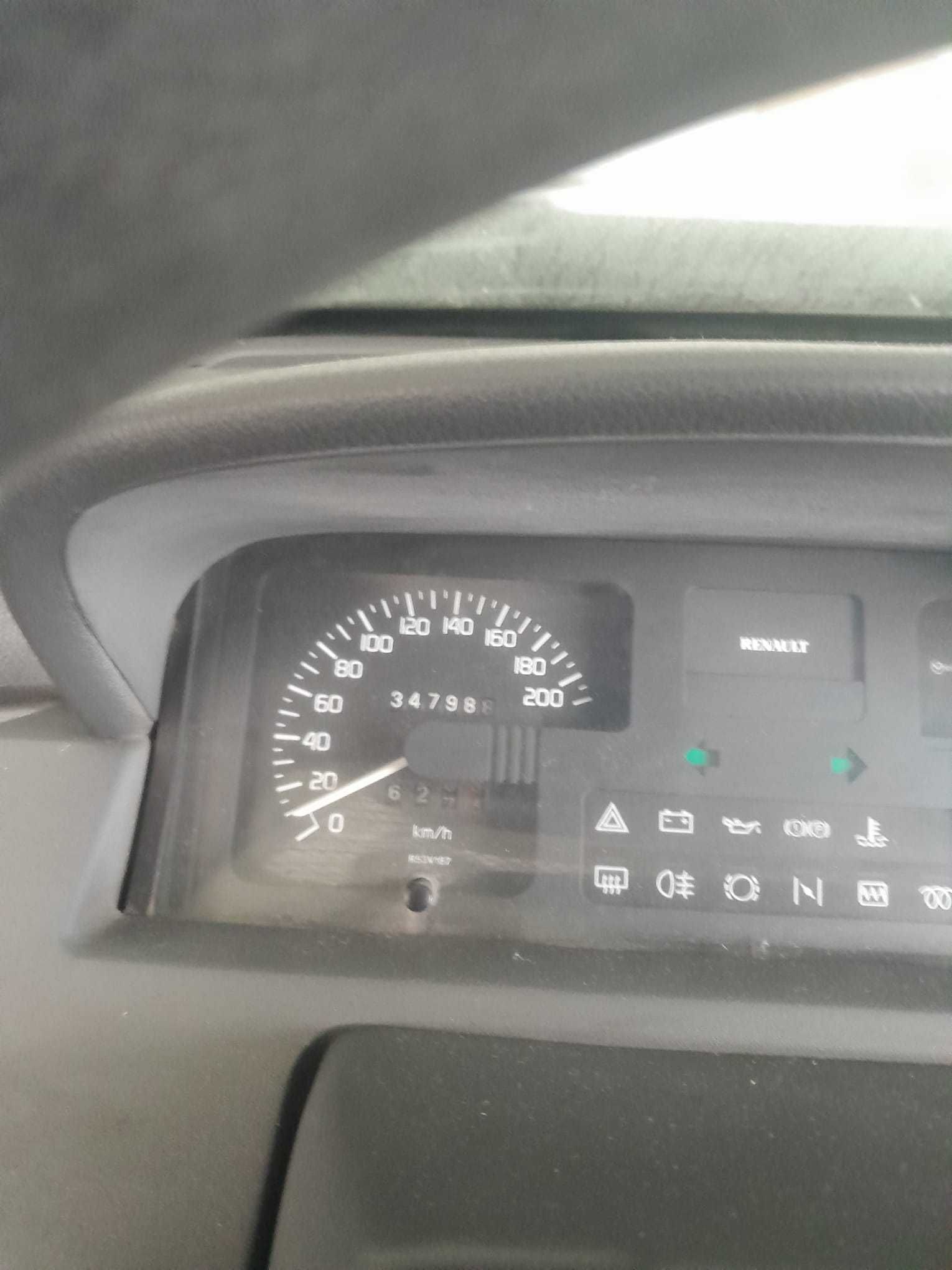 CLIO 1.9D 2 Lug.Gasóleo (1992) económico . BENEDITA - ALCOBAÇA