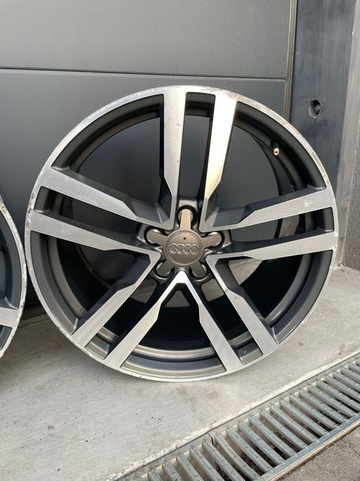 Felgi Aluminiowe Audi ** 9Jx19 ET52 5x112 **