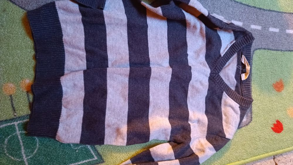 Elegancki sweter dla chłopca rozmiar 122/128 h&m